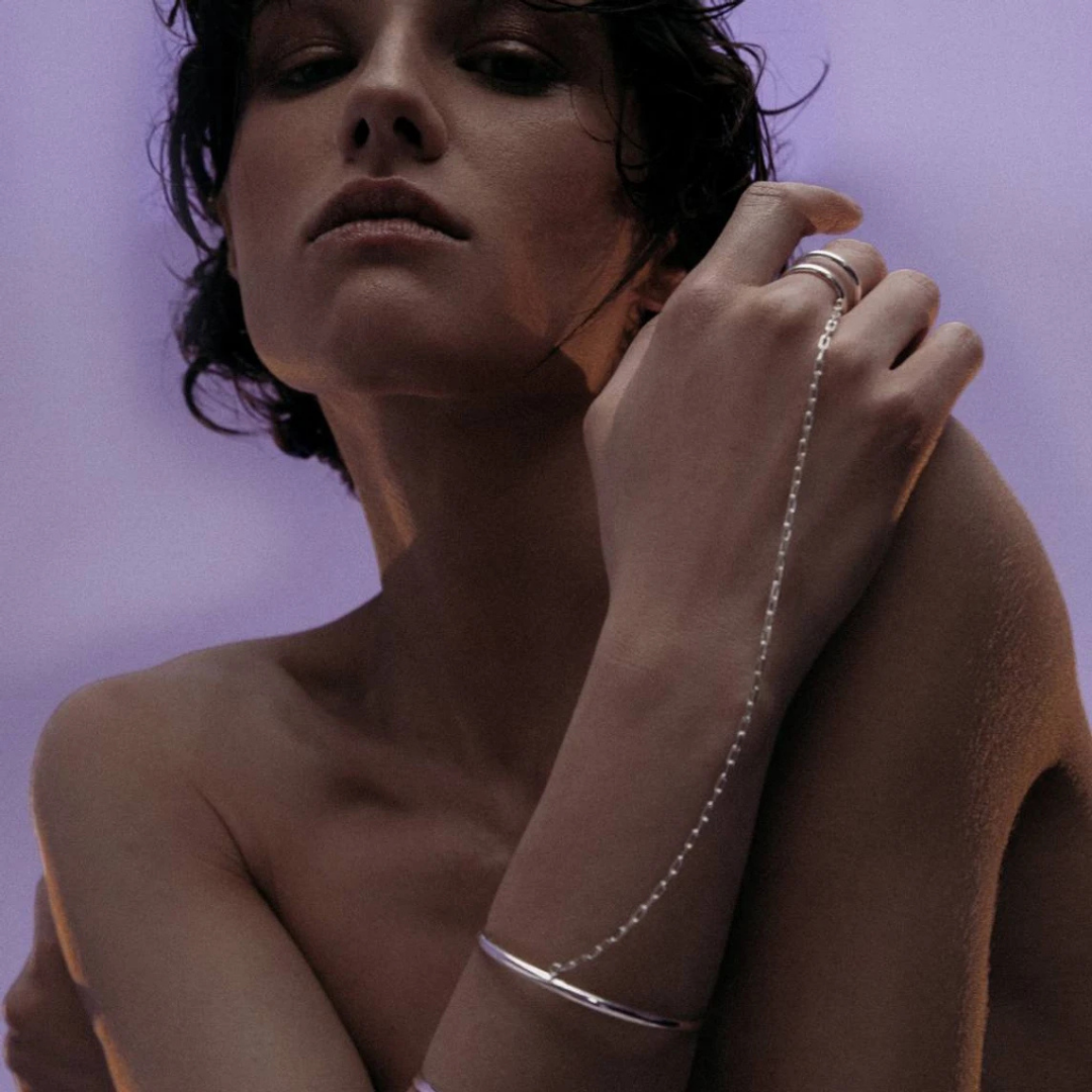 Bracelet ring with chain