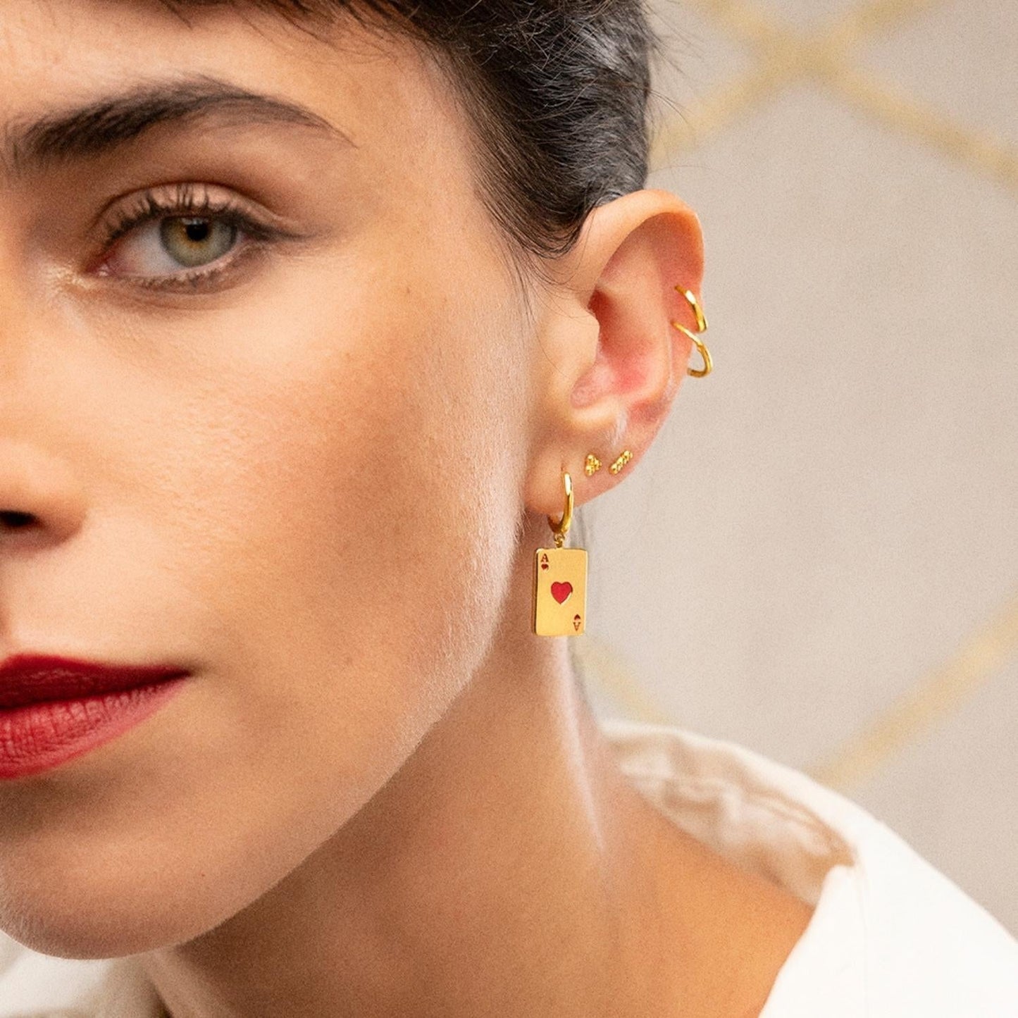 AS DE CORAZONES SINGLE EARRING