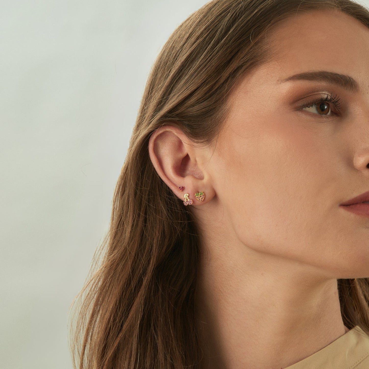 STRAWBERRY SINGLE EARRING