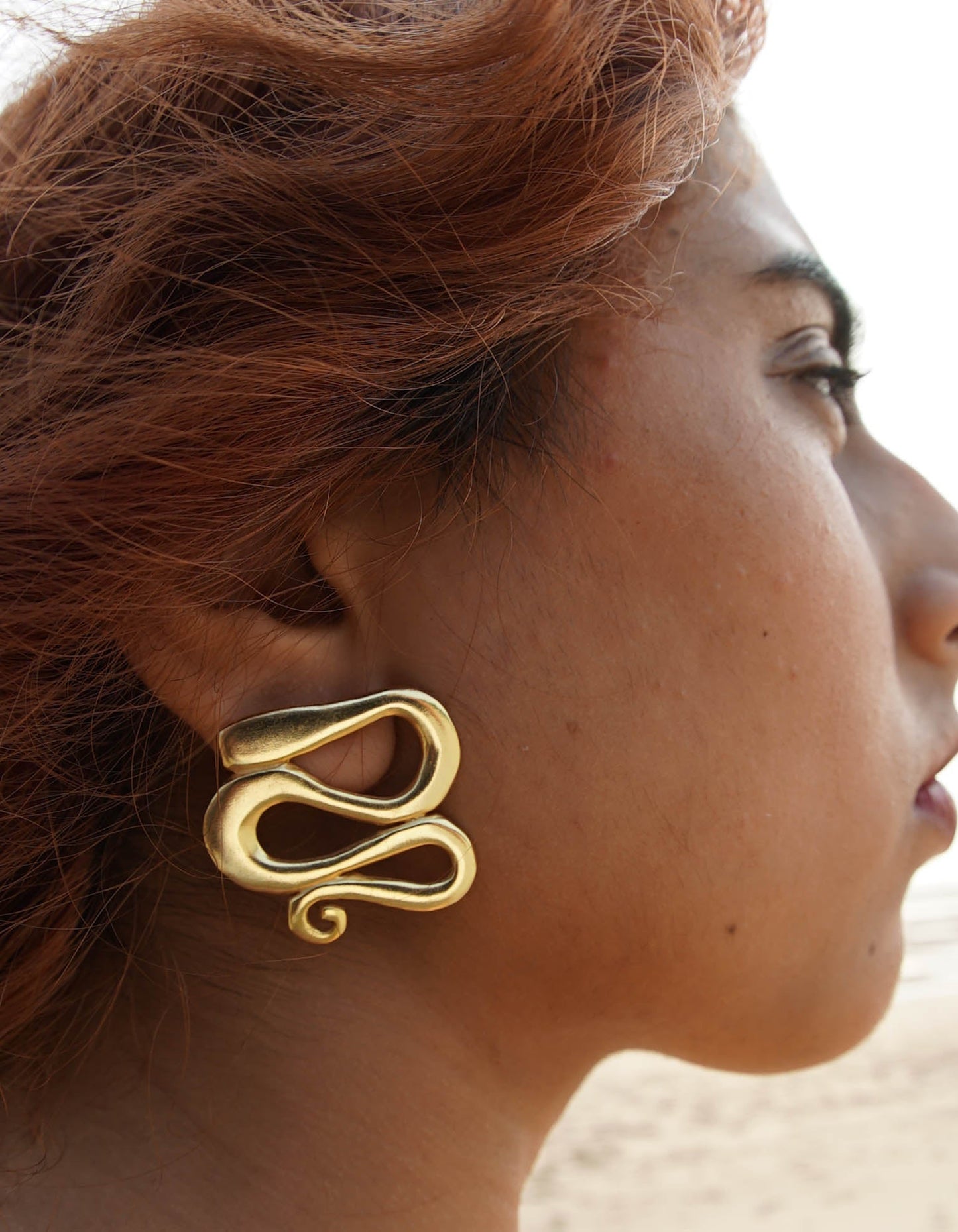 NAGMURI EARTOPS LARGE GOLD