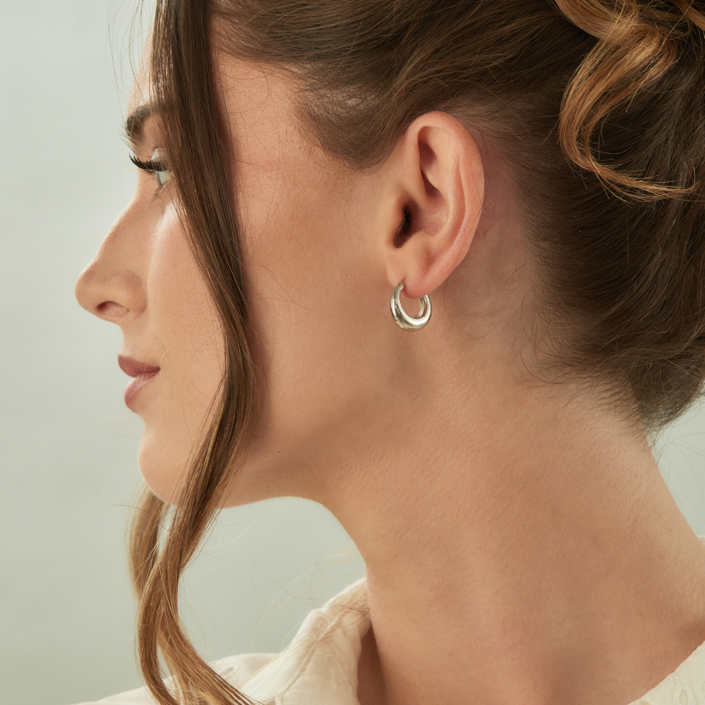 FEBE SILVER HOOPS EARRING