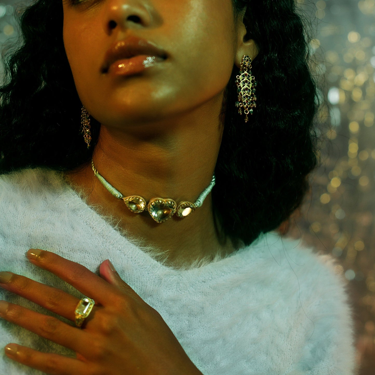 GOLDEN HEART CHOKER