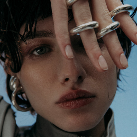BOO .B. Ring in handmade 925 sterling silver featuring a chunky, stacked circular design.
