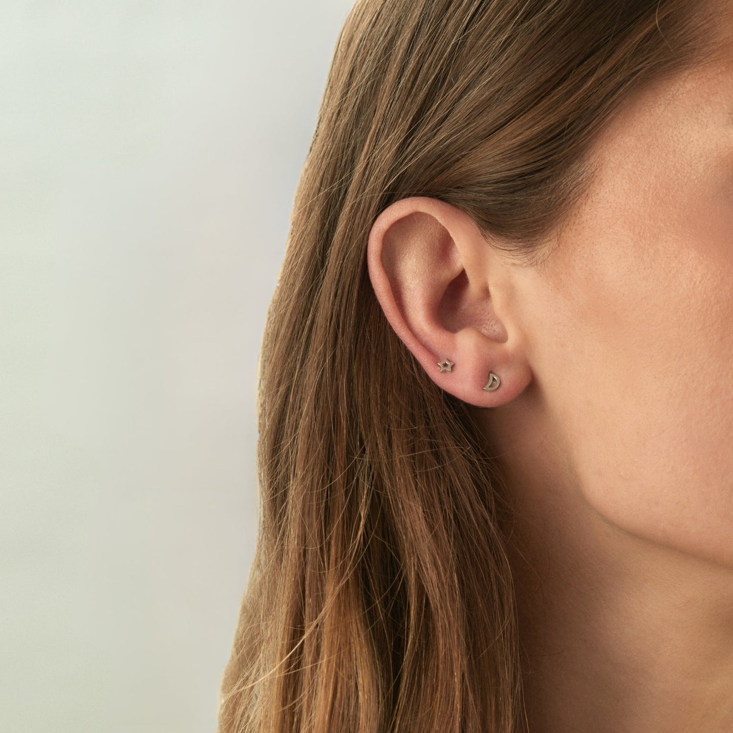 LUNE ET ÉTOILE SILVER EARRING