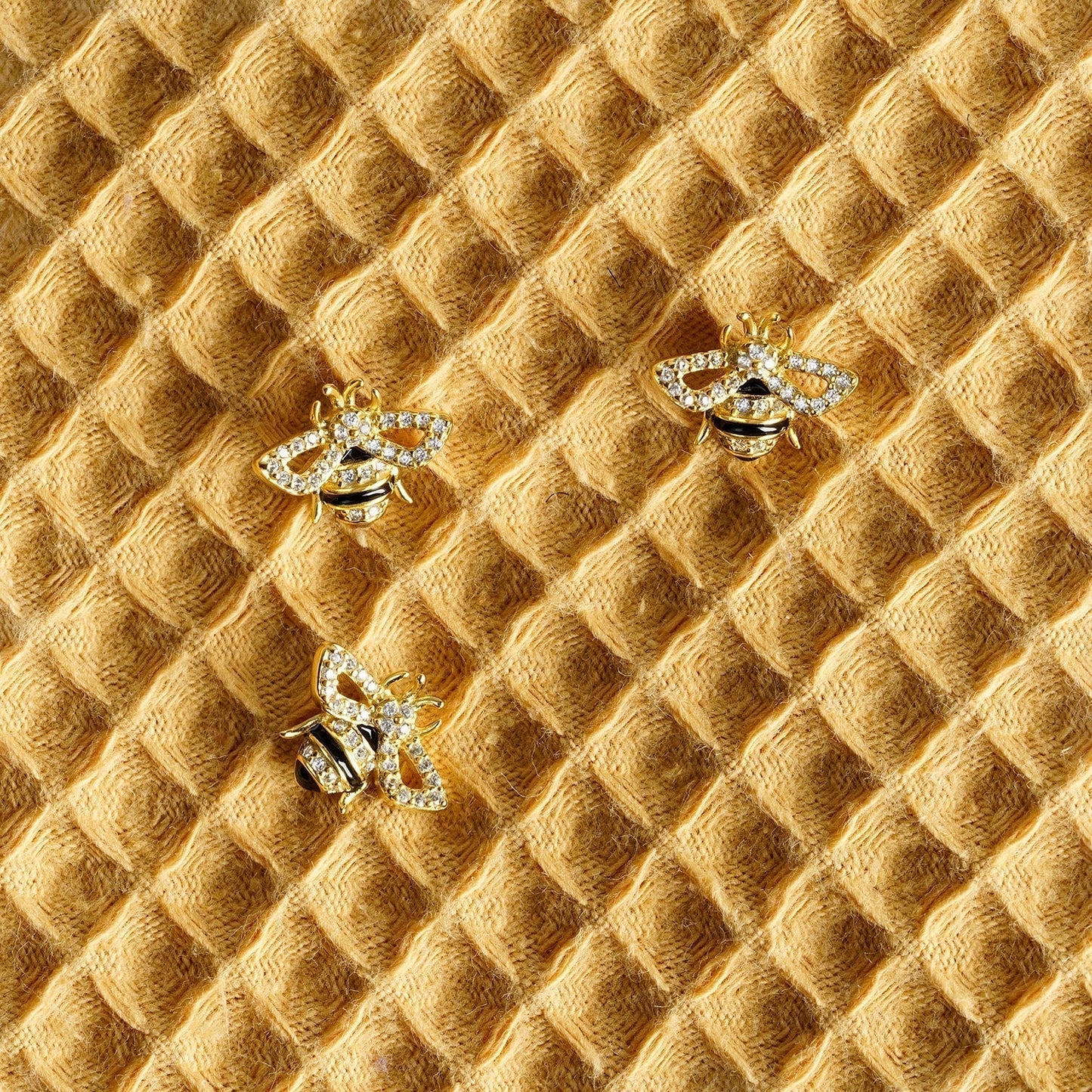 REINA DES ABEILLES SINGLE EARRING