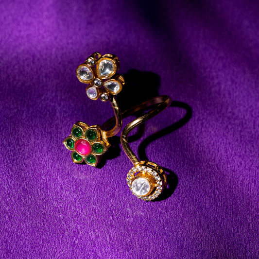 Crystal and enamel floral ring in gold plated brass

